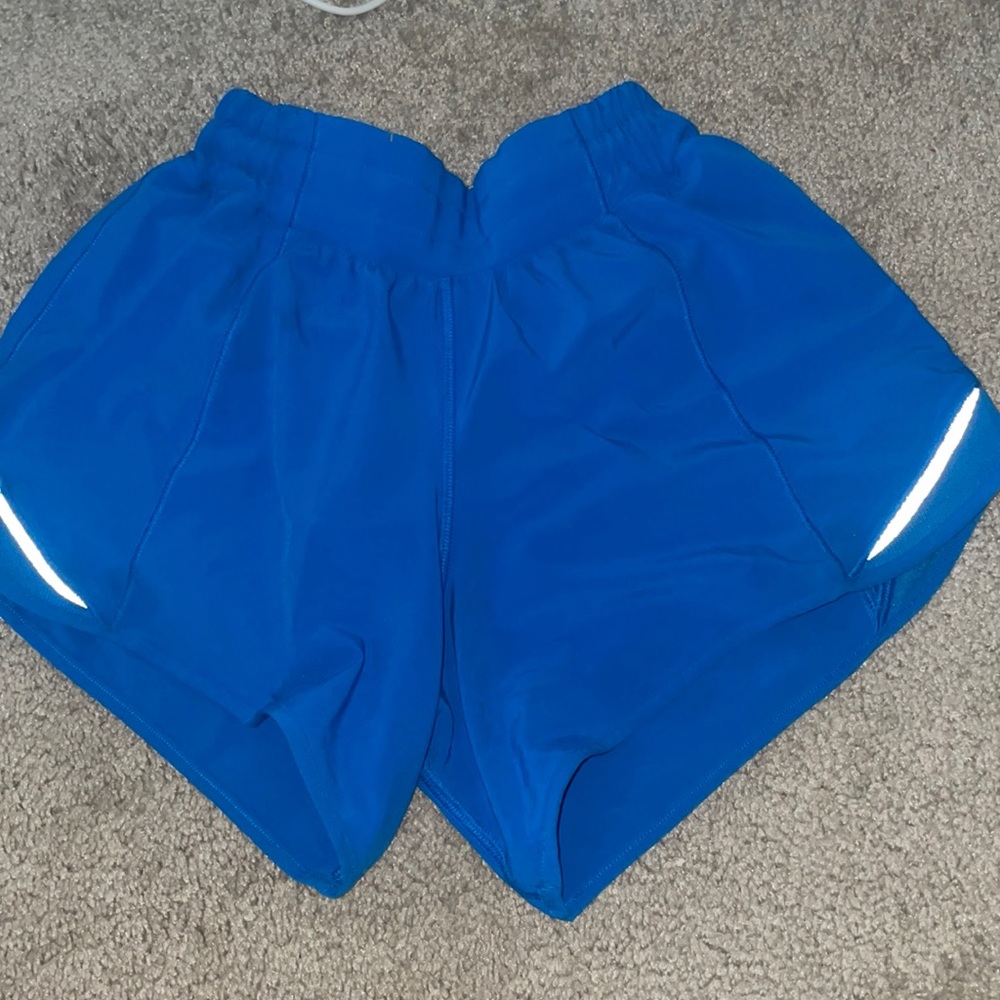 POOLSIDE LULULEMON HOTTY HOTS SHORTS